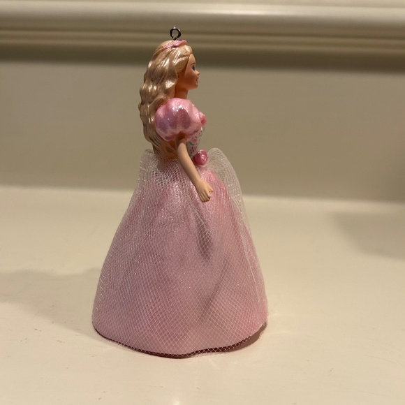 Hallmark Springtime Barbie Ornament - Picture 3 of 8